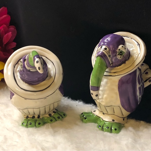 Blue Sky Flat Footed Booby Toucan Salt & Pepper Shakers By Lynda Corneille - Picture 12 of 13